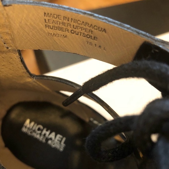 Michael Kors gladiator sandal - excellent condition - Picture 5 of 7